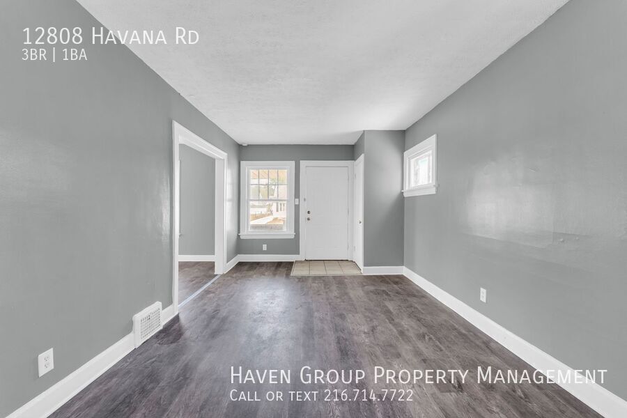 12808 Havana Rd, Garfield Hts, Ohio, 44125 - Spacious 3-bed 1-bath single-family home! property image