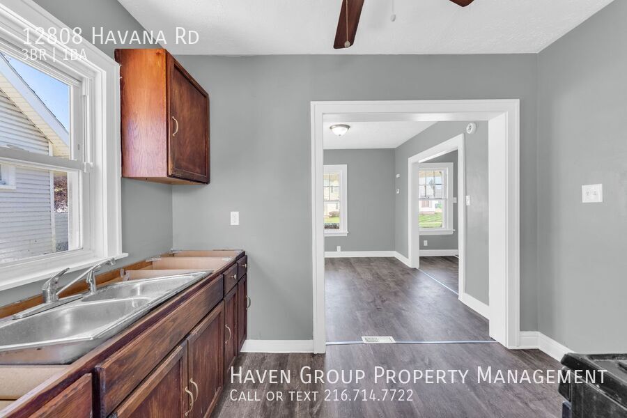 12808 Havana Rd, Garfield Hts, Ohio, 44125 - Spacious 3-bed 1-bath single-family home! property image