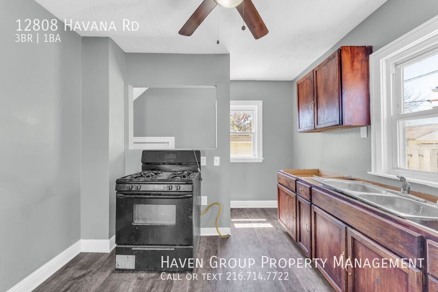 12808 Havana Rd, Garfield Hts, Ohio, 44125 - Spacious 3-bed 1-bath single-family home! property image