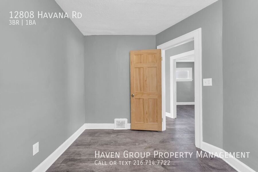 12808 Havana Rd, Garfield Hts, Ohio, 44125 - Spacious 3-bed 1-bath single-family home! property image