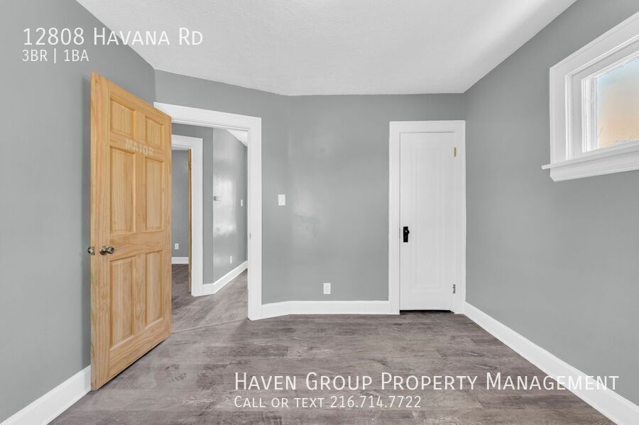 12808 Havana Rd, Garfield Hts, Ohio, 44125 - Spacious 3-bed 1-bath single-family home! property image
