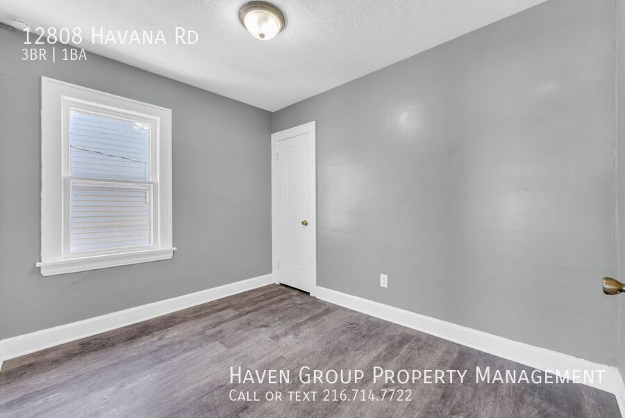 12808 Havana Rd, Garfield Hts, Ohio, 44125 - Spacious 3-bed 1-bath single-family home! property image