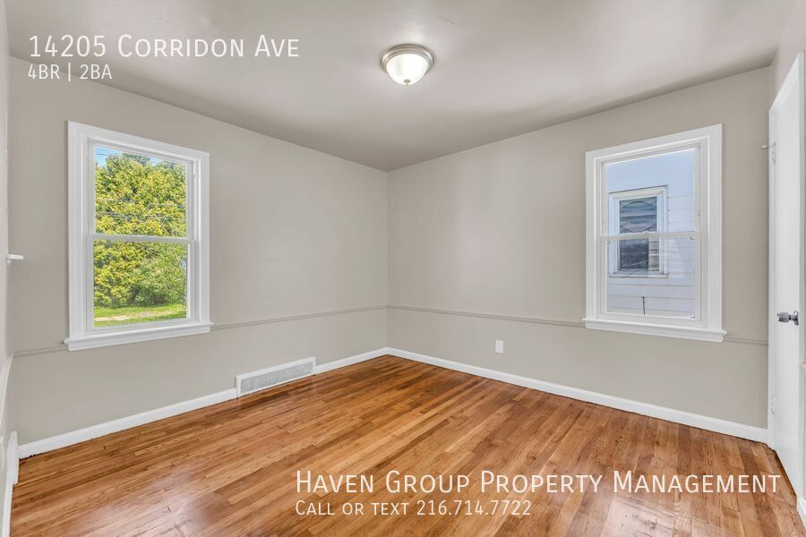 14205 Corridon Ave, Maple Heights, Ohio, 44137- Spacious 4-bed 1.5-bath single-family home! property image