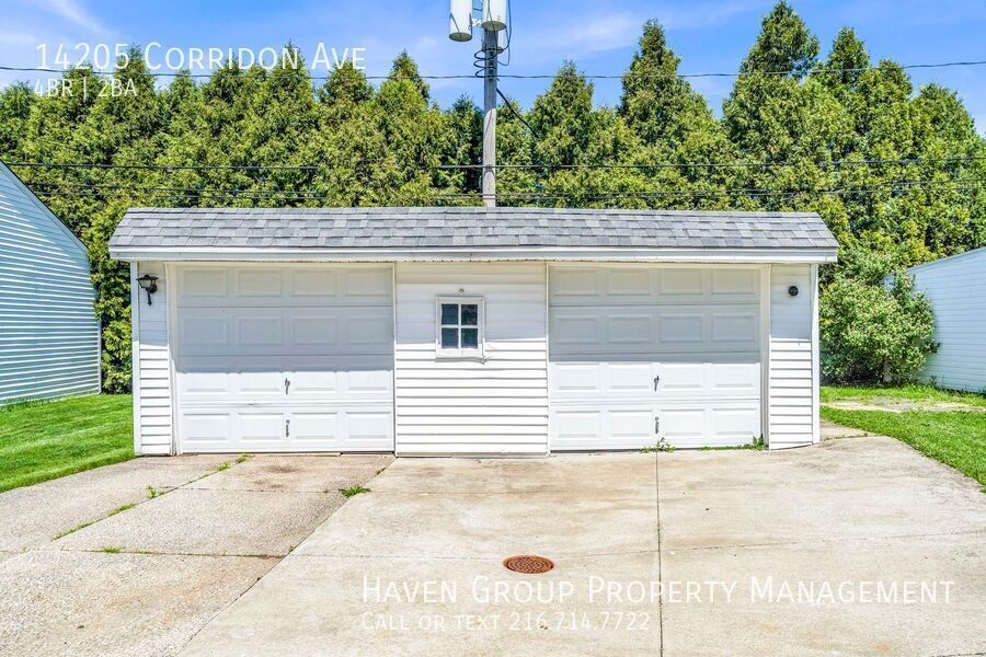 14205 Corridon Ave, Maple Heights, Ohio, 44137- Spacious 4-bed 1.5-bath single-family home! property image