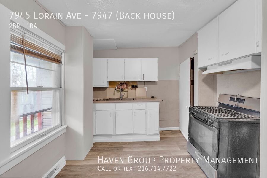 7945 (7947) Lorain Ave | Back House, Cleveland, Ohio, 44102 - Spacious 2-bed 1-bath multi-family home! property image