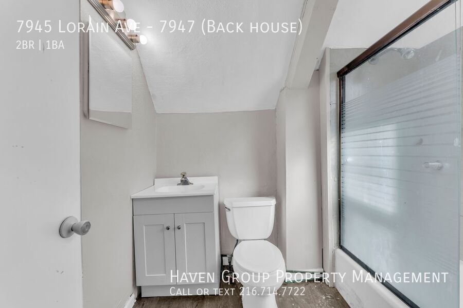7945 (7947) Lorain Ave | Back House, Cleveland, Ohio, 44102 - Spacious 2-bed 1-bath multi-family home! property image