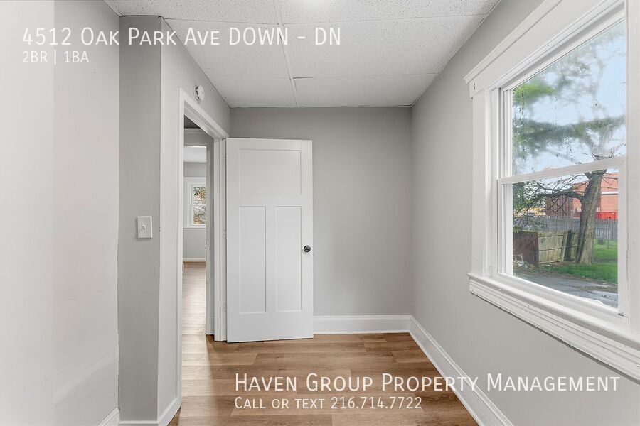 4512 Oak Park Ave| DN, Cleveland, Ohio, 44109 - Spacious 2-bed 1-bath multi-family home! property image