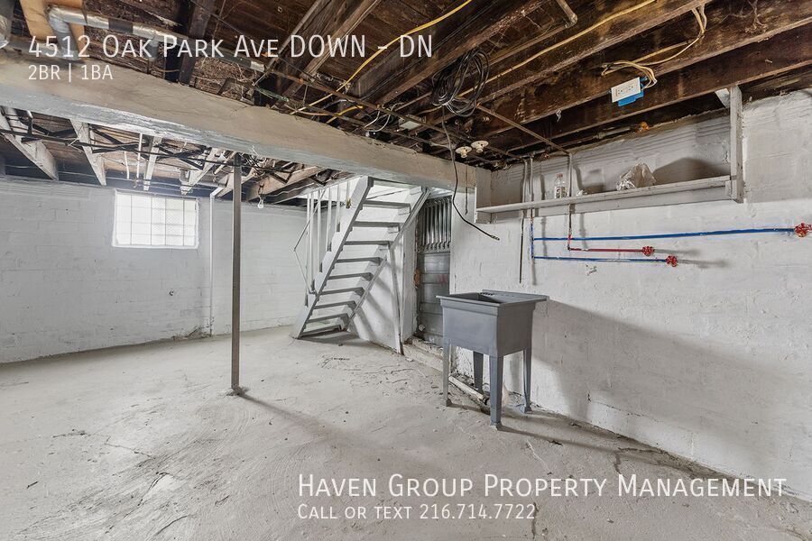 4512 Oak Park Ave| DN, Cleveland, Ohio, 44109 - Spacious 2-bed 1-bath multi-family home! property image