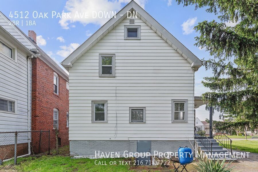 4512 Oak Park Ave| DN, Cleveland, Ohio, 44109 - Spacious 2-bed 1-bath multi-family home! property image