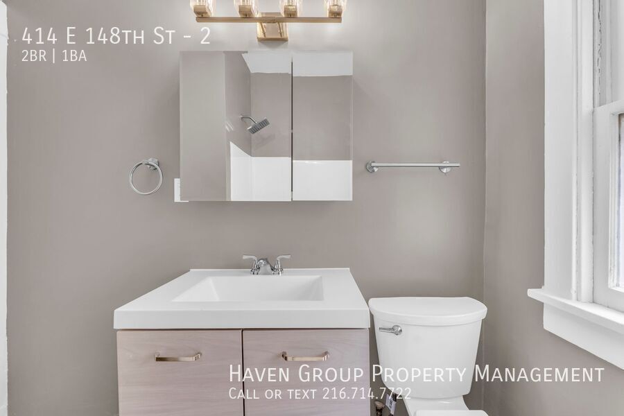 414 E 148th St | Unit 2, Cleveland, Ohio 44110 - Spacious 2-bed 1-bath multi-family home! property image