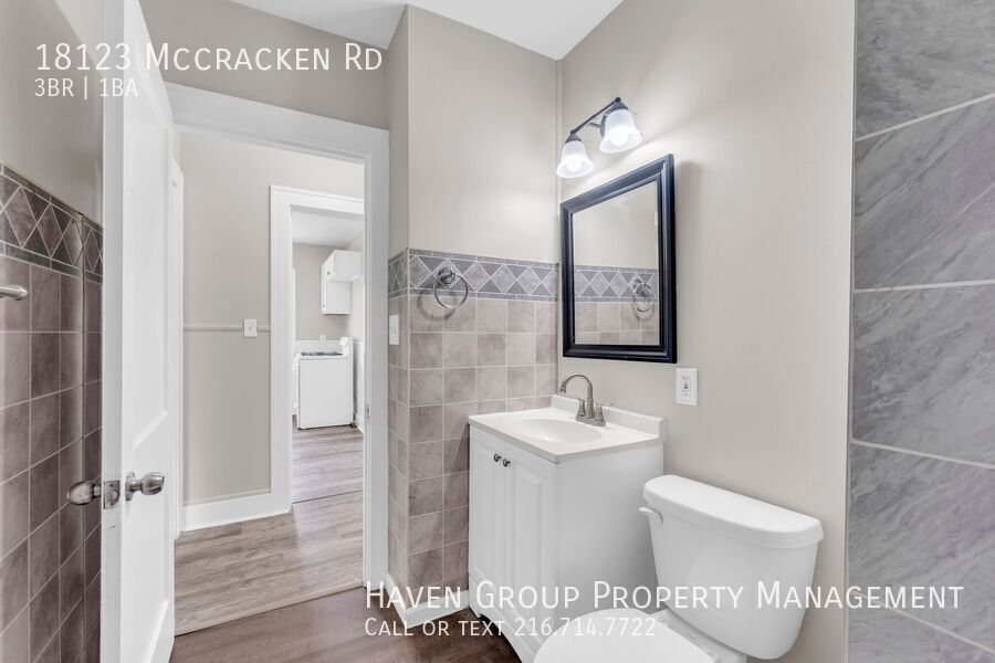 18123 McCracken Rd, Maple Heights, Ohio, 44137- Spacious 3-bed 1-bath single-family home! property image
