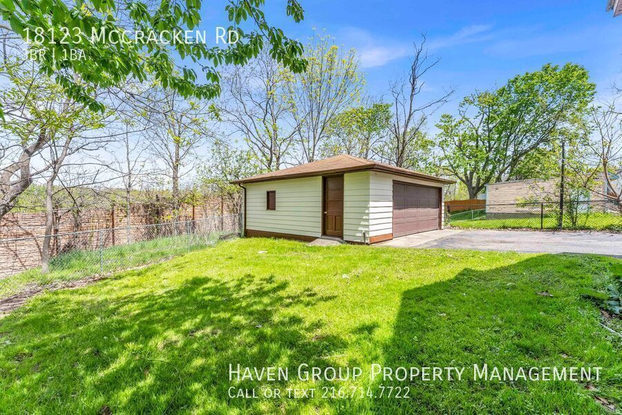 18123 McCracken Rd, Maple Heights, Ohio, 44137- Spacious 3-bed 1-bath single-family home! property image