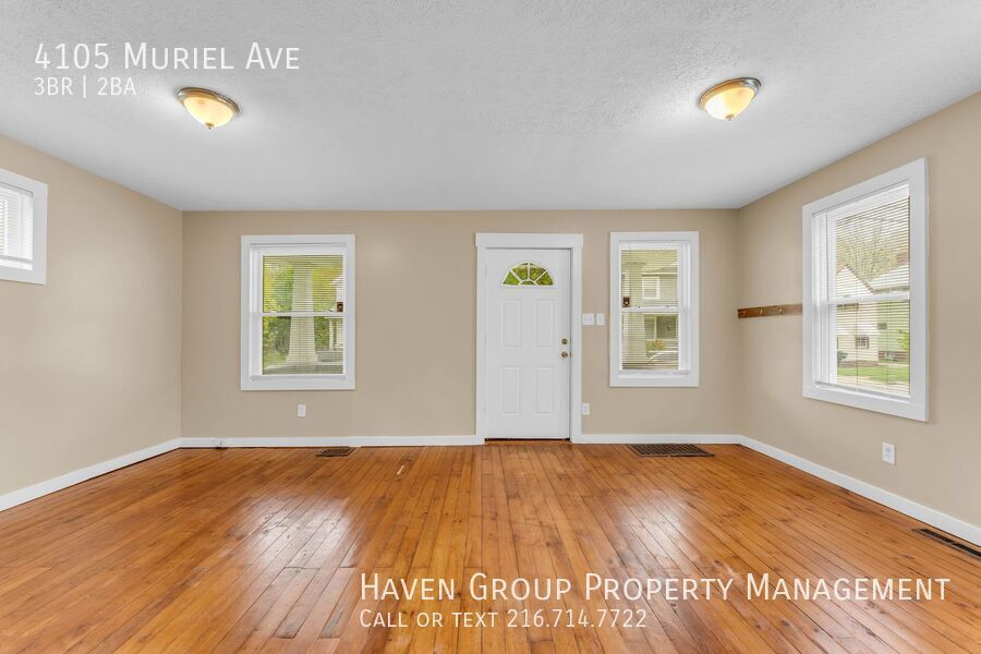 4105 Muriel Ave, Cleveland, Ohio, 44109- Spacious 3-bed 1.5 -bath single-family home! property image