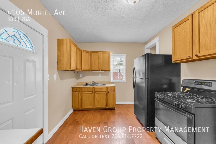 4105 Muriel Ave, Cleveland, Ohio, 44109- Spacious 3-bed 1.5 -bath single-family home! property image