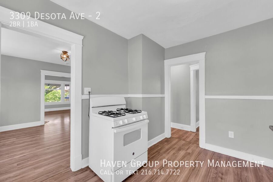 3309 Desota Ave | Unit 2, Cleveland Heights, Ohio, 44118 - Spacious 2-bed 1-bath multi-family home! property image