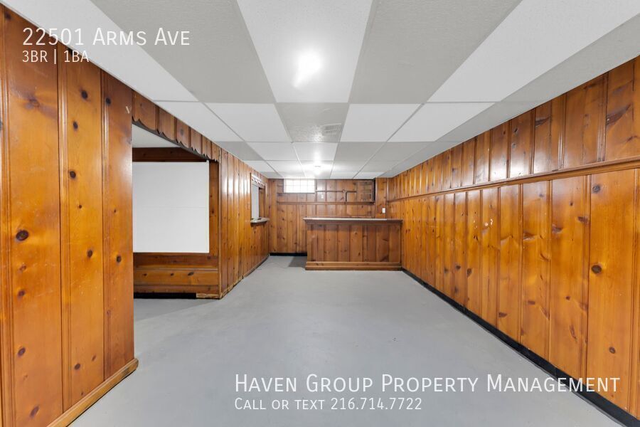 22501 Arms Ave, Euclid - Spacious 3-bed 1-bath single-family home! property image