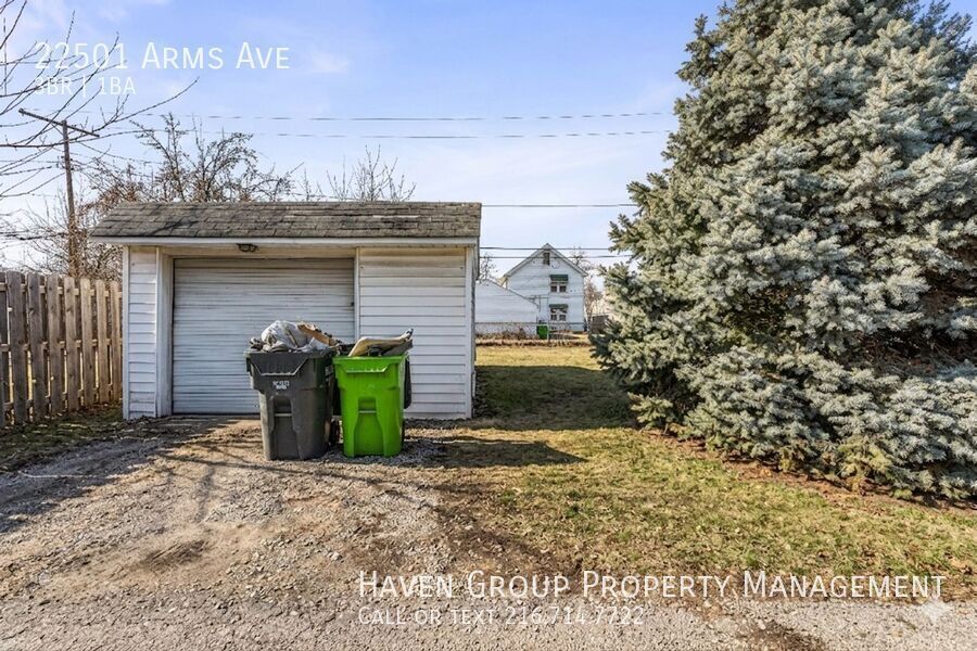 22501 Arms Ave, Euclid - Spacious 3-bed 1-bath single-family home! property image