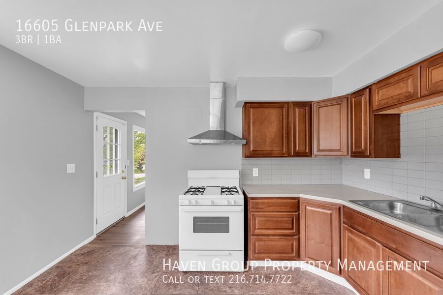 16605 Glenpark Ave, Cleveland, Ohio, 44128- Spacious 3-bed 1 -bath single-family home! property image