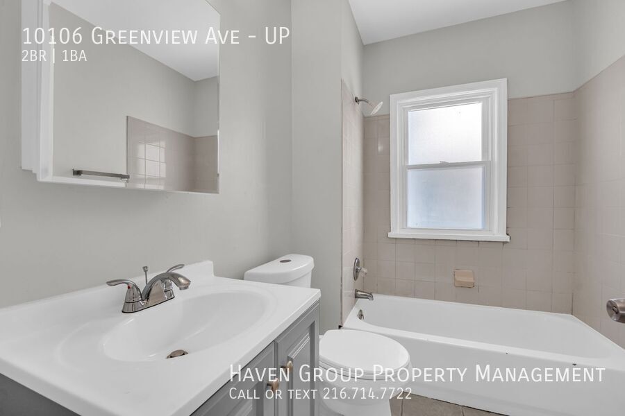 10106 Greenview Ave | UP, Garfield Heights, Ohio, 44125 - Spacious 2-bed 1-bath multi-family home! property image