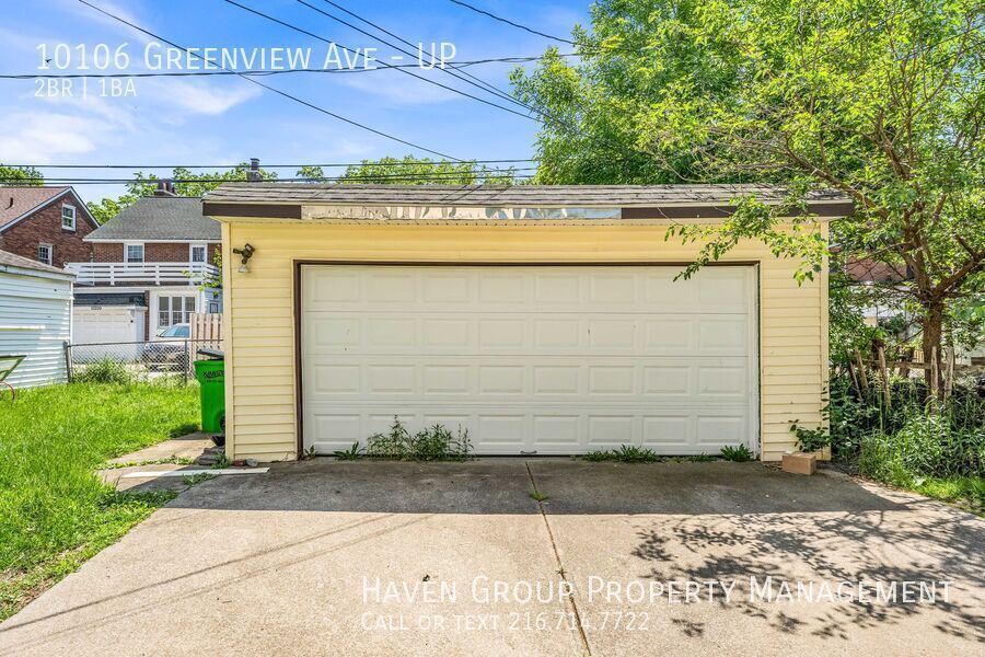 10106 Greenview Ave | UP, Garfield Heights, Ohio, 44125 - Spacious 2-bed 1-bath multi-family home! property image