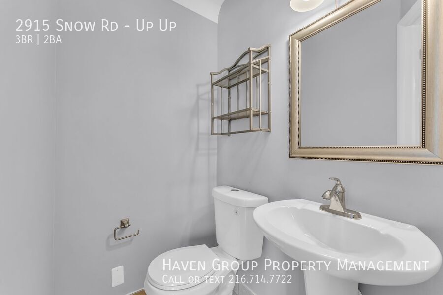 2915 Snow Rd | UP, Parma, Ohio, 44134 - Spacious 3-bed 1.5-bath multi-family home! property image