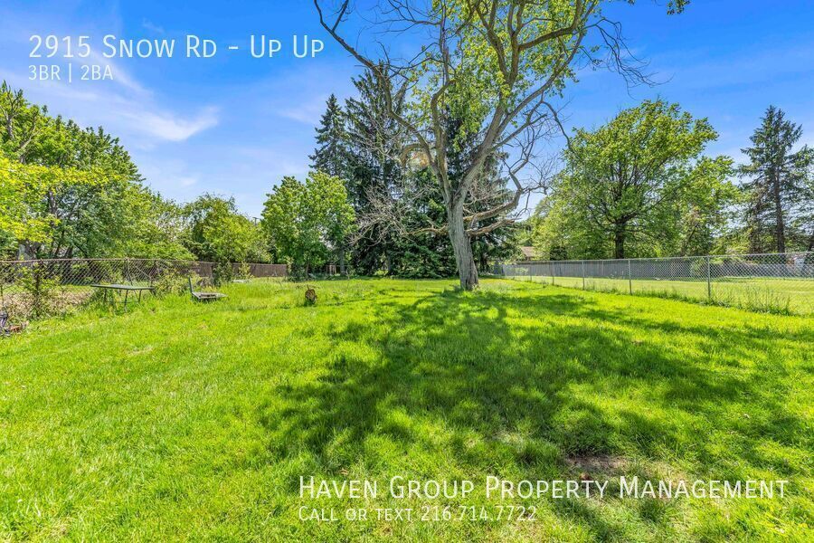 2915 Snow Rd | UP, Parma, Ohio, 44134 - Spacious 3-bed 1.5-bath multi-family home! property image