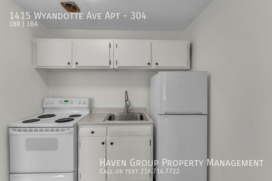 1415 Wyandotte Ave | Unit #304, Lakewood, Ohio, 44107 - Spacious 1-bed 1-bath apartment! Heat Included property image