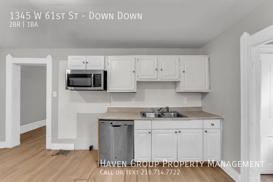 1345 W 61st St | DN, Cleveland, Ohio, 44102 - Spacious 2-bed 1-bath multi-family home! property image