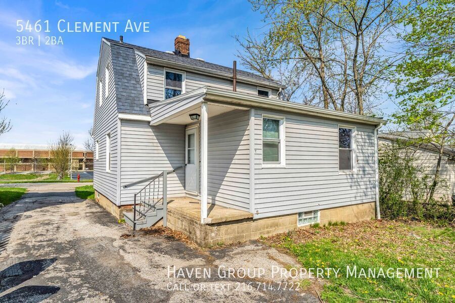 5461 Clement Ave, Maple Heights, Ohio, 44137- Spacious 3-bed 1.5 -bath single-family home! property image