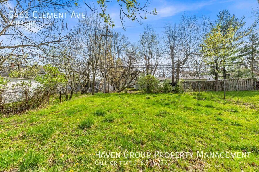 5461 Clement Ave, Maple Heights, Ohio, 44137- Spacious 3-bed 1.5 -bath single-family home! property image