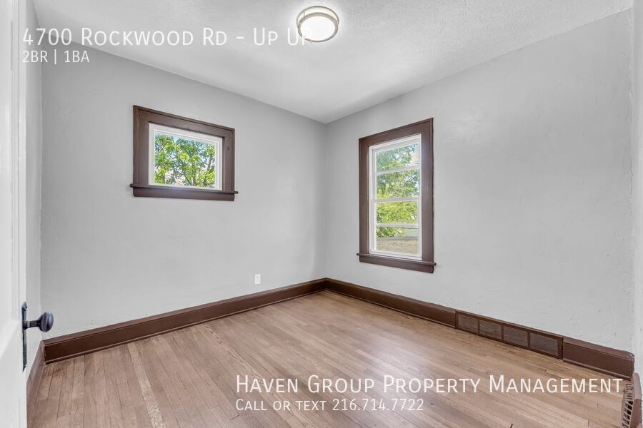 4700 Rockwood Rd | UP, Garfield Heights, Ohio, 44125 - Spacious 2-bed 1-bath multi-family home! property image