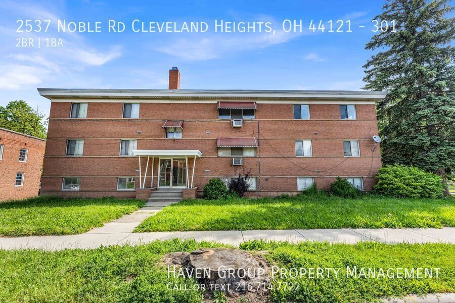 2537 Noble Rd | Apt 301, Cleveland Heights, Ohio, 44121 - Spacious 2-bed 1-bath apartment! property image