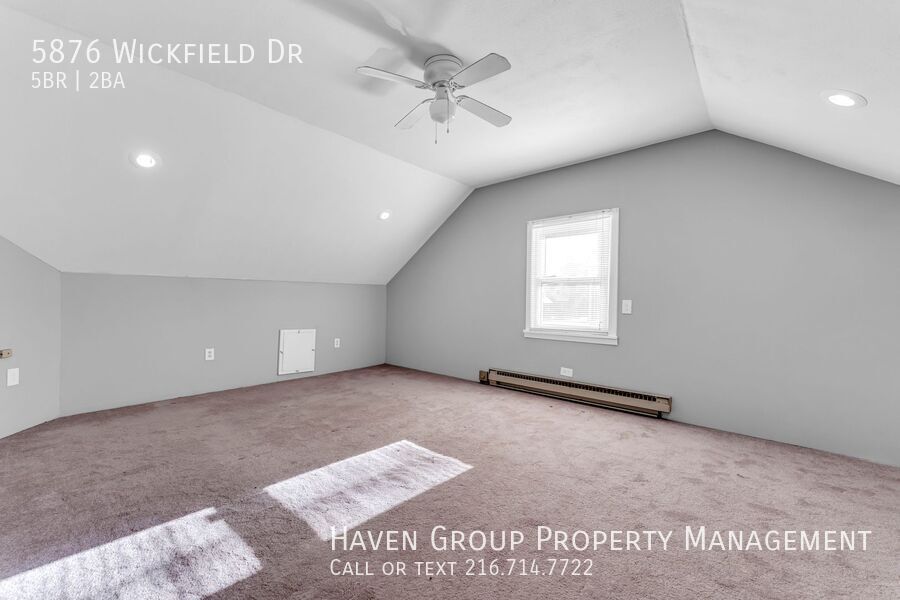 5876 Wickfield Dr, Parma Heights, OH 44130 - Spacious 5-bed 2-bath single-family home! property image