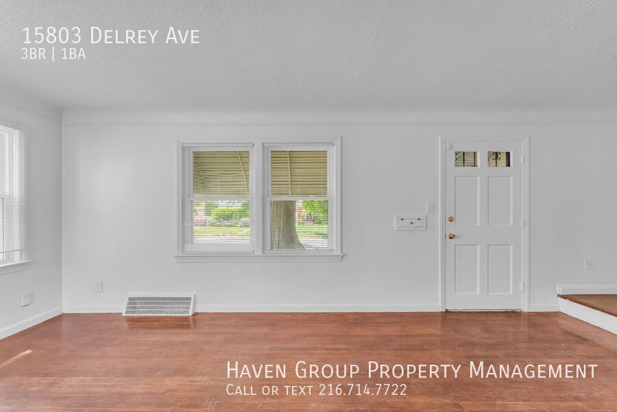 15803 Delrey Ave, Cleveland, Ohio, 44128- Spacious 3-bed 1 -bath single-family home! property image