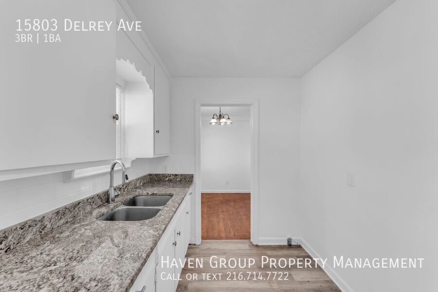 15803 Delrey Ave, Cleveland, Ohio, 44128- Spacious 3-bed 1 -bath single-family home! property image