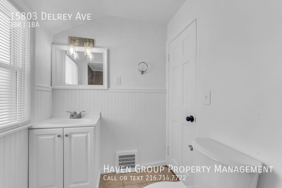 15803 Delrey Ave, Cleveland, Ohio, 44128- Spacious 3-bed 1 -bath single-family home! property image