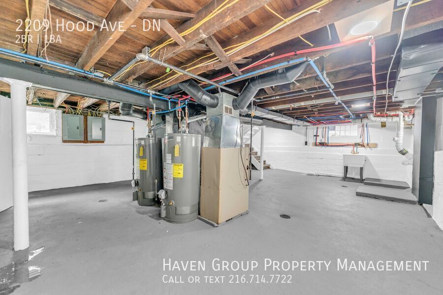 2209 Hood Ave| DN, Cleveland, Ohio, 44109 - Spacious 2-bed 1-bath multi-family home! property image