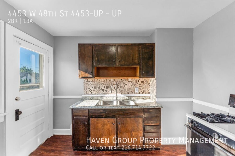 4453 W 48th St | UP, Cleveland, Ohio, 44144 - Spacious 2-bed 1-bath multi-family home! property image