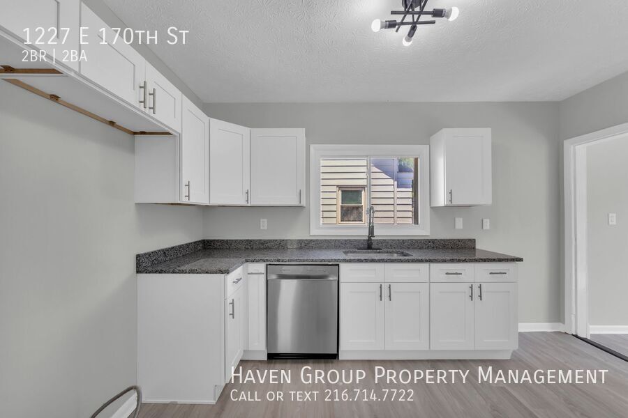 1227 E 170th St, Cleveland, OH 44110 - Spacious 2-bed 2-bath single-family home! property image