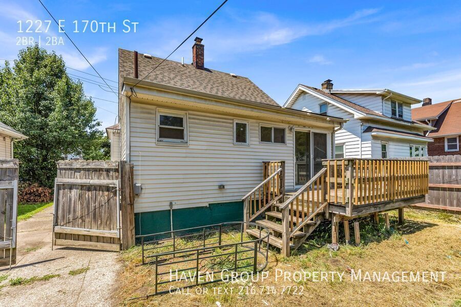 1227 E 170th St, Cleveland, OH 44110 - Spacious 2-bed 2-bath single-family home! property image