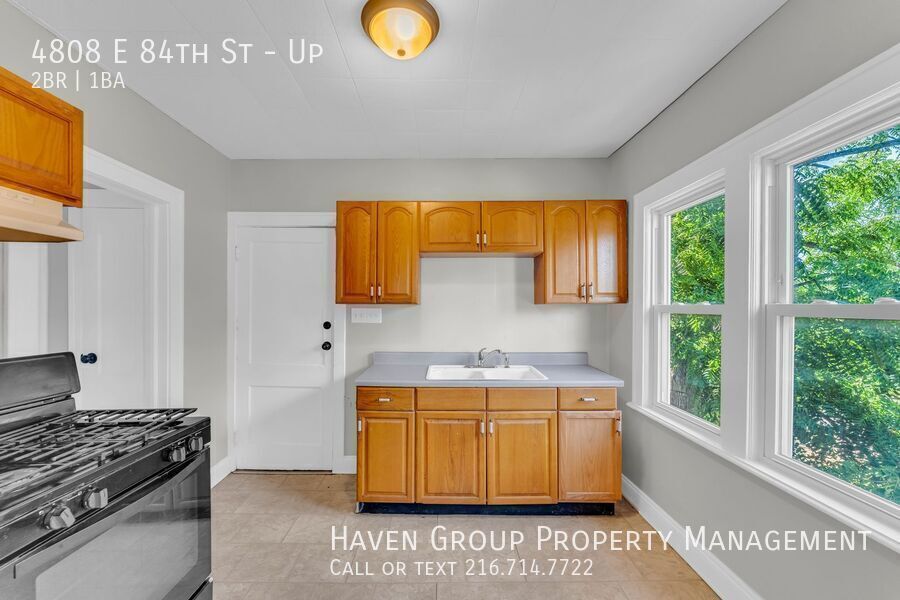 4808 E 84th St | UP, Garfield Heights, OH 44125 - Spacious 2-bed 1-bath multi-family home! property image