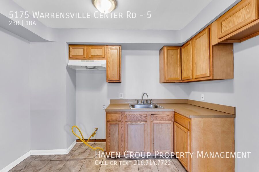 5175 Warrensville Center Rd | Unit 5, Maple Heights, OH 44137- Spacious 2-bed 1-bath apartment! property image