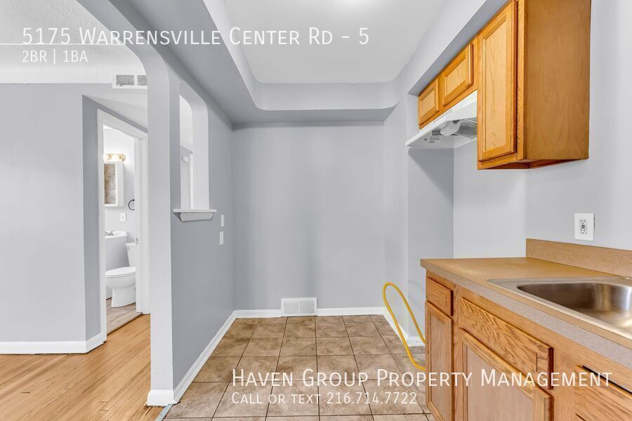 5175 Warrensville Center Rd | Unit 5, Maple Heights, OH 44137- Spacious 2-bed 1-bath apartment! property image