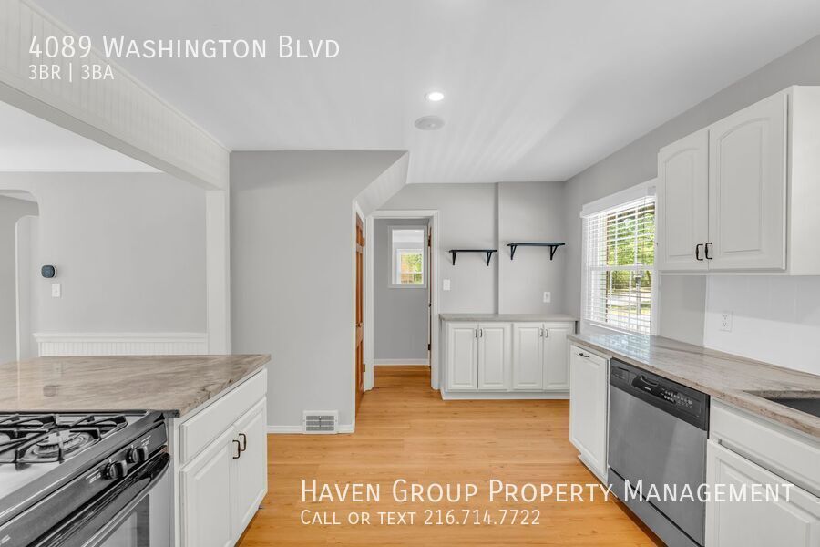 4089 Washington Blvd, University Hts, OH 44118- Spacious 3-bed 2.5-bath single-family home! property image