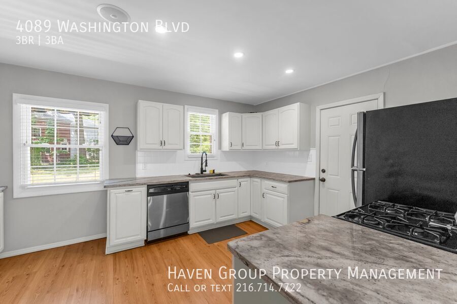 4089 Washington Blvd, University Hts, OH 44118- Spacious 3-bed 2.5-bath single-family home! property image
