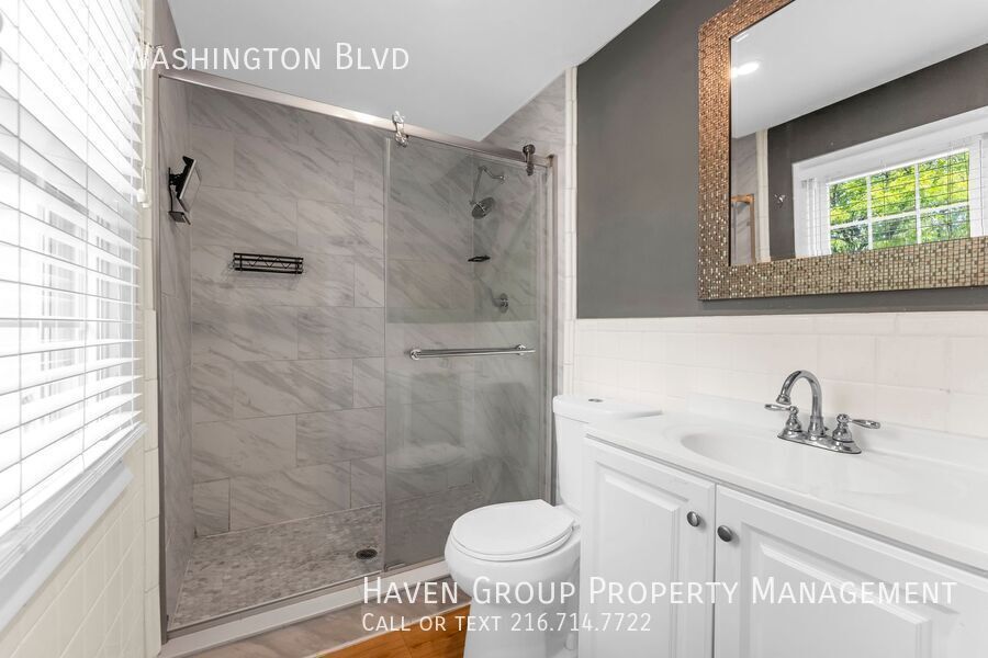 4089 Washington Blvd, University Hts, OH 44118- Spacious 3-bed 2.5-bath single-family home! property image