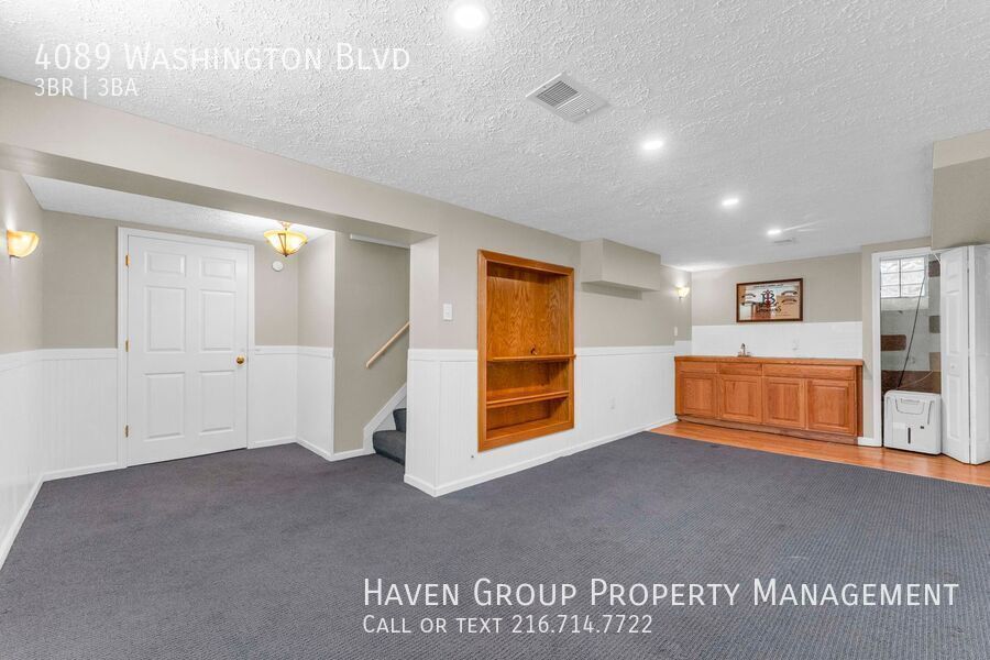 4089 Washington Blvd, University Hts, OH 44118- Spacious 3-bed 2.5-bath single-family home! property image