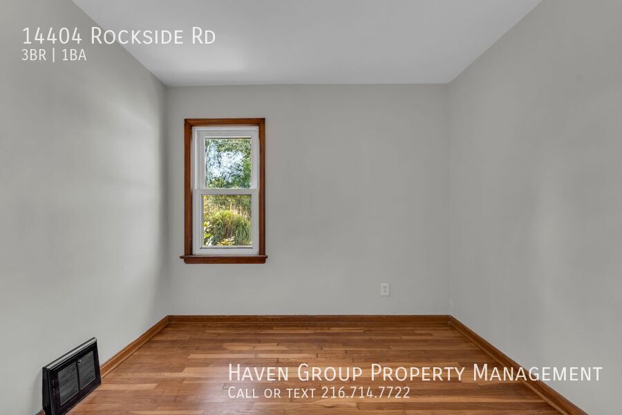 14404 Rockside Rd, Maple Heights, OH 44137- Spacious 3-bed 1-bath single-family home! property image