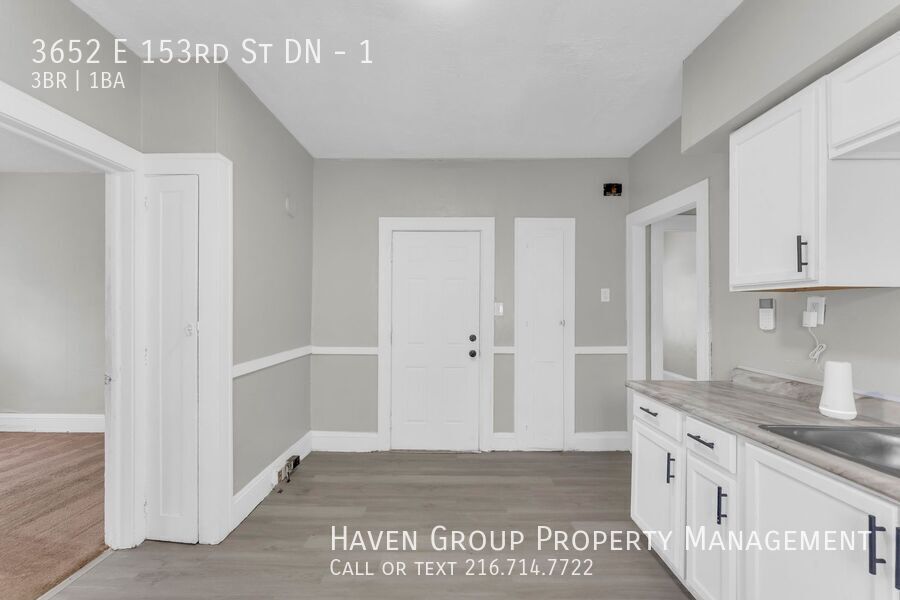 3652 E 153rd St | DN Unit, Cleveland, OH 44120- Spacious 3-bed 1-bath multi-family home! property image
