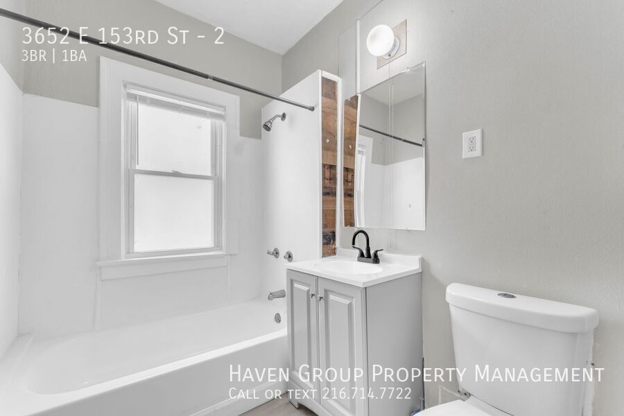 3652 E 153rd St | Unit 2, Cleveland, OH 44120- Spacious 3-bed 1-bath multi-family home! property image